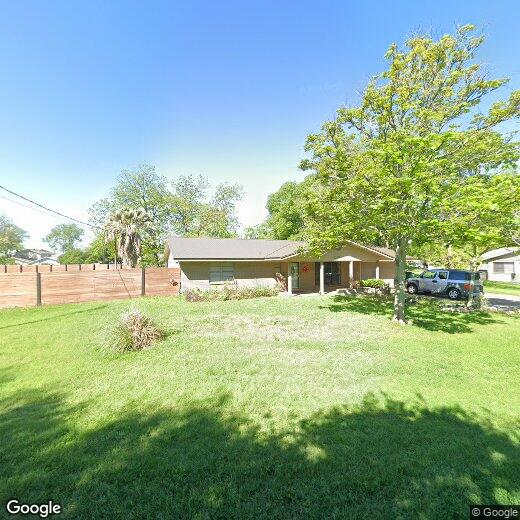 219 Flamingo Cir, Marble Falls, TX 78654 House Rental in Marble Falls