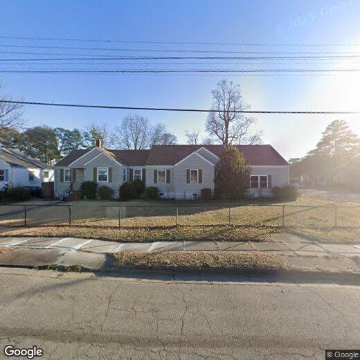 Primary Photo - 305 E Evans St