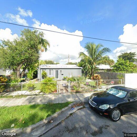 Foto principal - 5830 NW 7th Ct