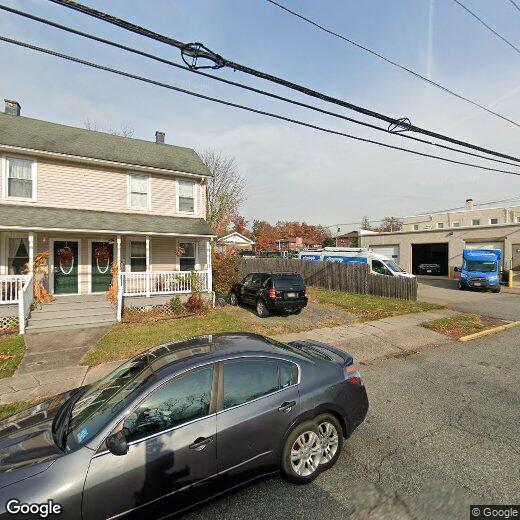 Primary Photo - 17 Willard St