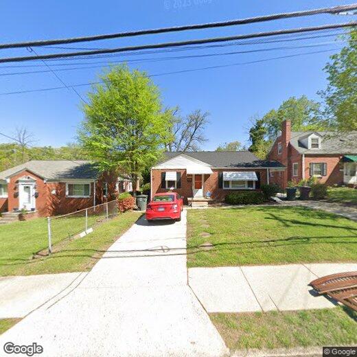 Primary Photo - 2642 Walker Ave