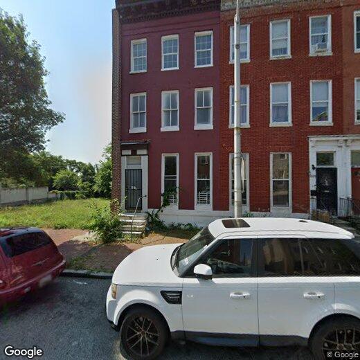 Foto principal - 1523 W Lexington St
