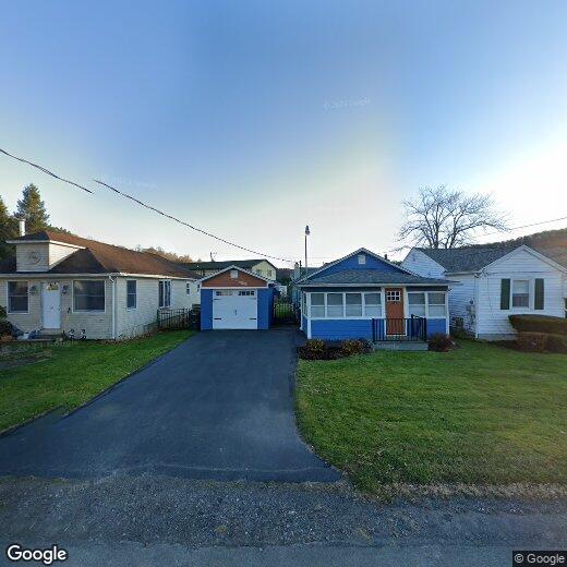 137 Hillside Ave, Harveys Lake, PA 18618 House Rental in Harveys Lake