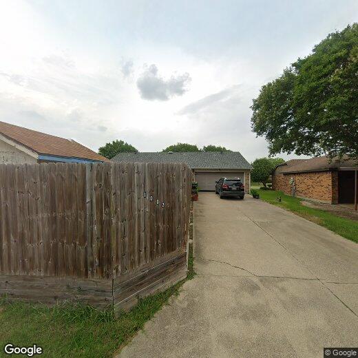 Primary Photo - 1002 Arborside Dr