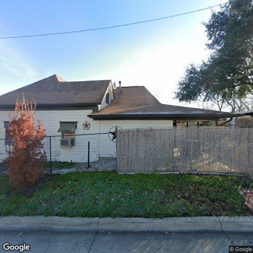 Primary Photo - Victorian 3/2  1600sf