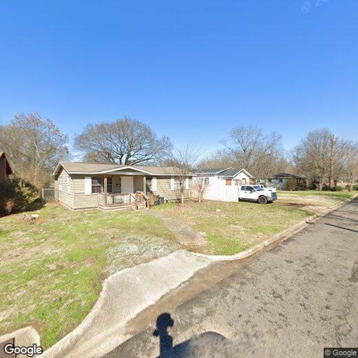 Primary Photo - 2820 11th Ave N