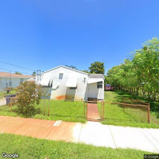 118 NE 2nd Ave, Hallandale Beach, FL 33009 House for Rent in