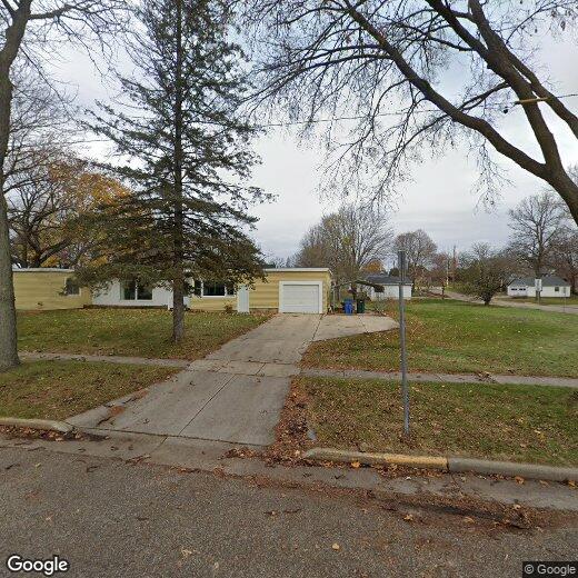 711 7th St, Baraboo, WI 53913 House Rental in Baraboo, WI