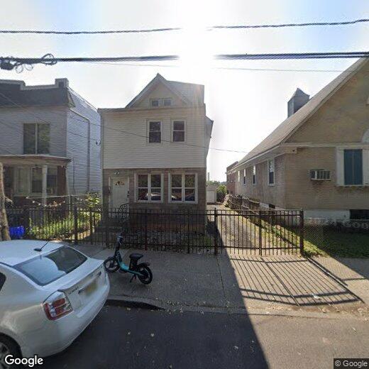 Primary Photo - 160 Dayton St
