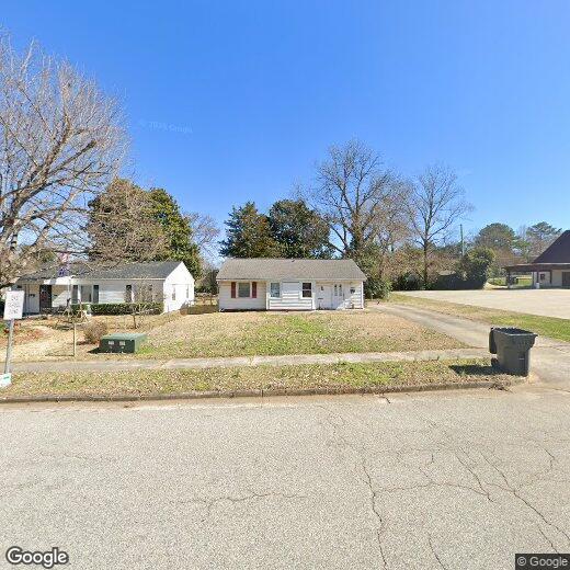 Foto principal - 1028 McDow Dr