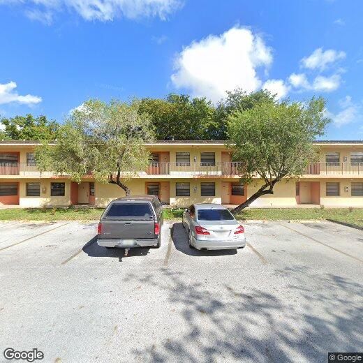 Primary Photo - 4059 Lakeside Dr