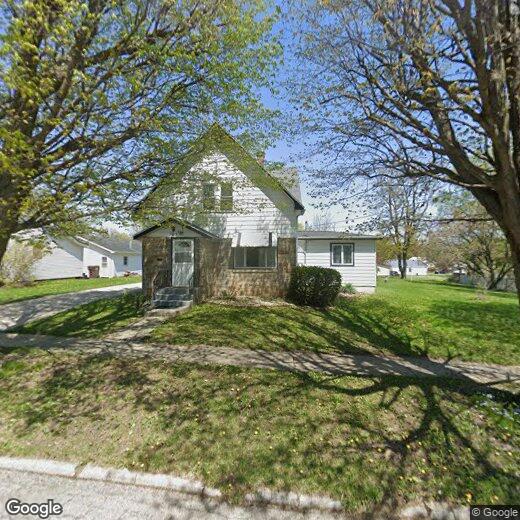 Primary Photo - 705 E Gilmore St