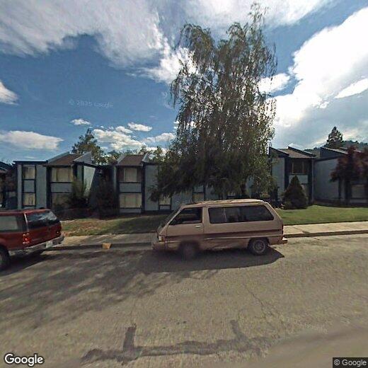 915915 W Miner St, Yreka, CA 96097 Room for Rent in Yreka, CA