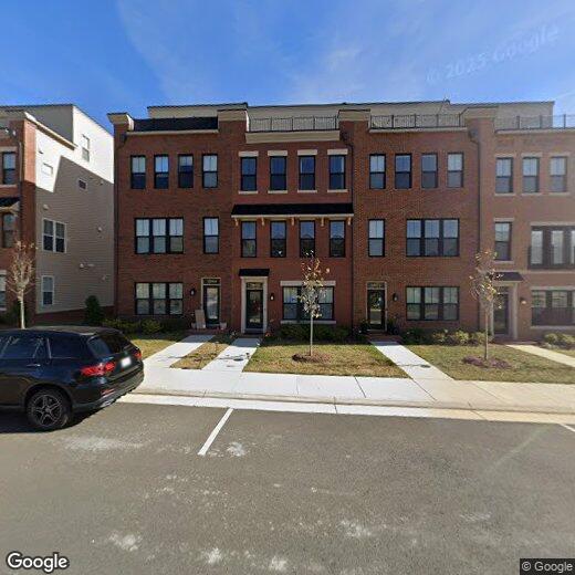 22970 Clarence Walk Ter, Broadlands, VA 20148 Townhome Rentals in