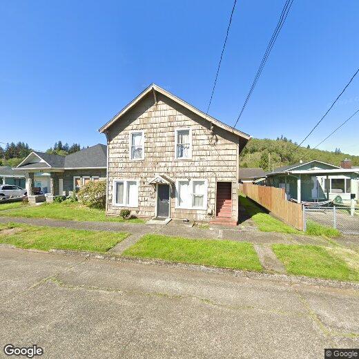919 Monroe St Unit 2, Hoquiam, WA 98550 Room for Rent in Hoquiam, WA