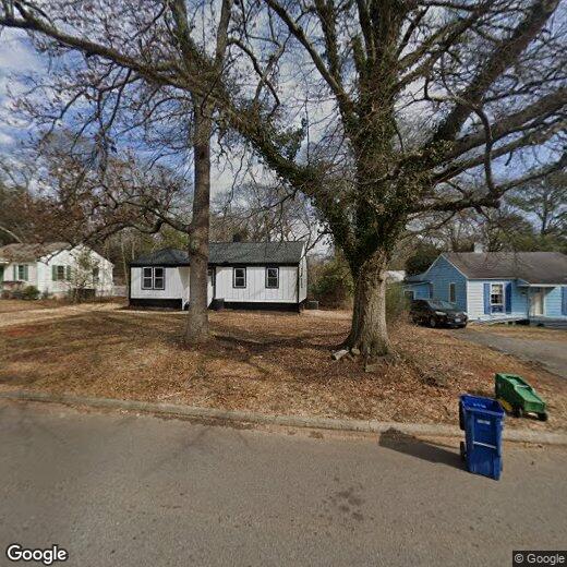 Primary Photo - 495 Clover St