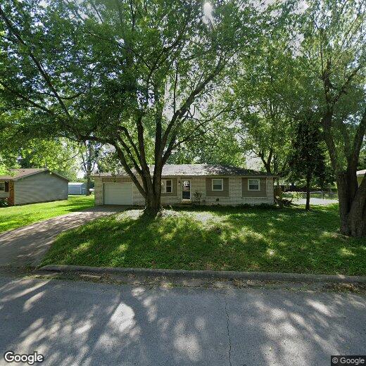 Primary Photo - 3 br, 1 bath House - 202 N. Cottonwood