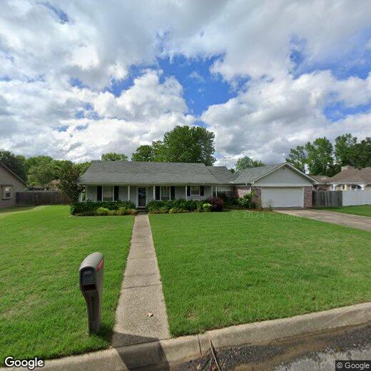 Primary Photo - 12 Tripp St