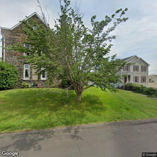 Primary Photo - 302 Soundview Ave