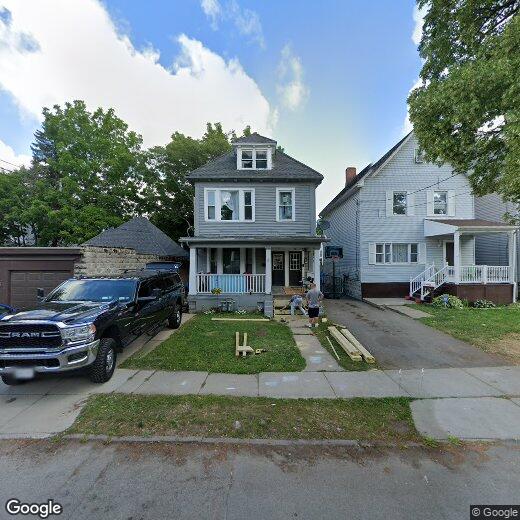 Primary Photo - 18 Kamper Ave