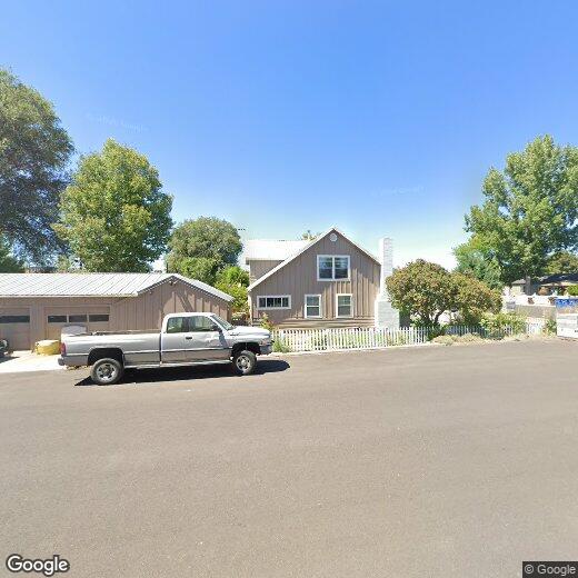 398 SE 2nd St, Prineville, OR 97754 House Rental in Prineville, OR