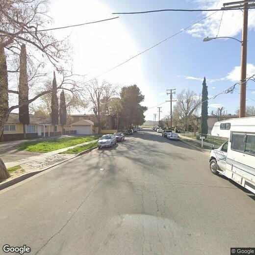 Primary Photo - 537 E Avenue Q12