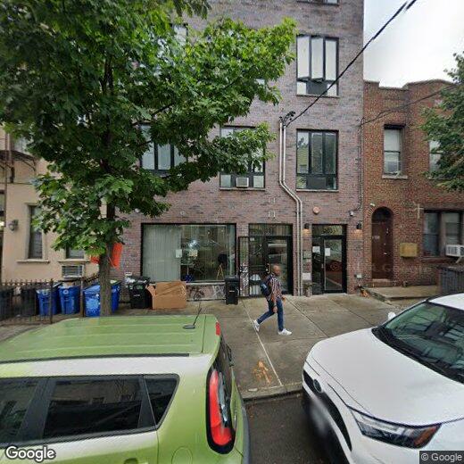 Primary Photo - 303 Stanhope St
