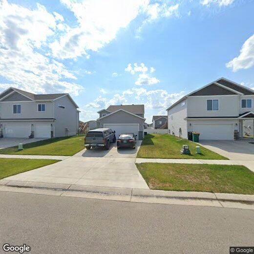 Primary Photo - 2754 Divide St W