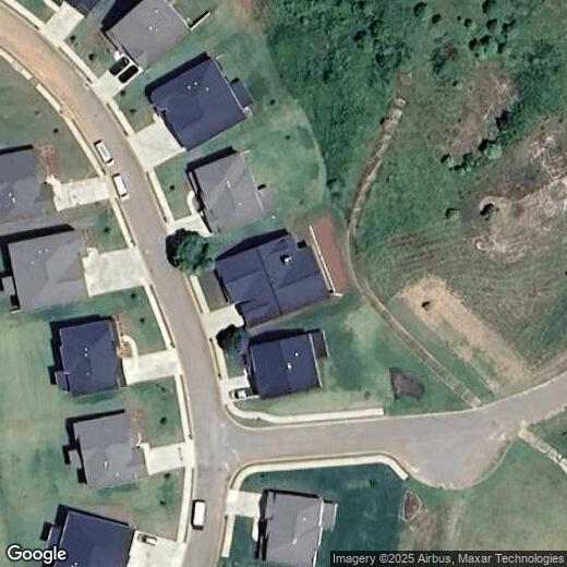 Primary Photo - 1211 Hawthorne Cir