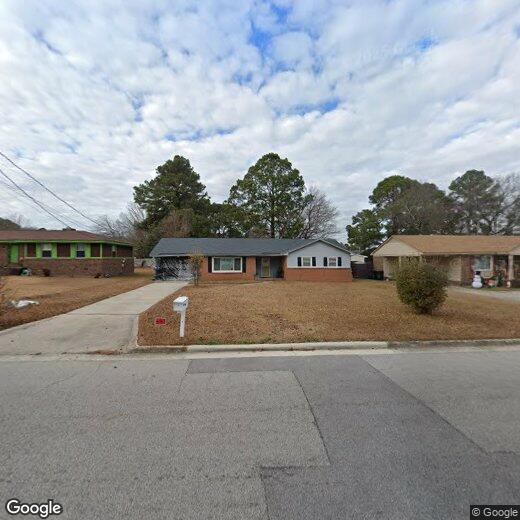 Primary Photo - 1605 Dartmore Dr N