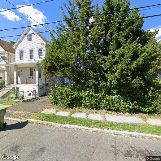 Primary Photo - 723 Essex Ave