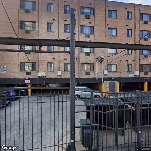 Primary Photo - 6201 N Kenmore Ave