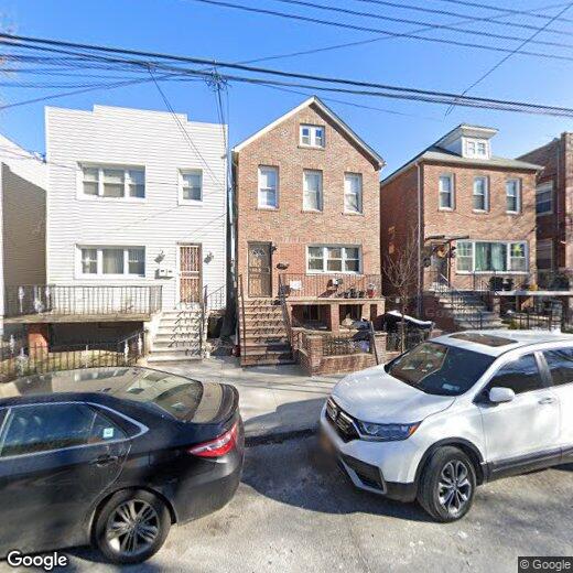 Foto principal - 1630 Mayflower Ave