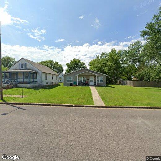 Primary Photo - 420 Elm St