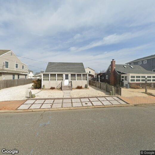 Foto principal - 139 Princeton Ave