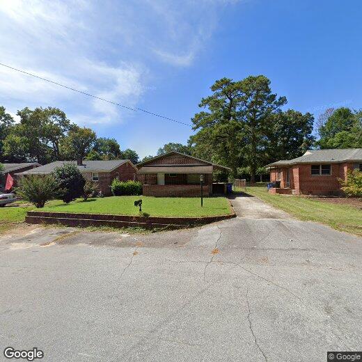 Foto principal - 1213 Deerwood St
