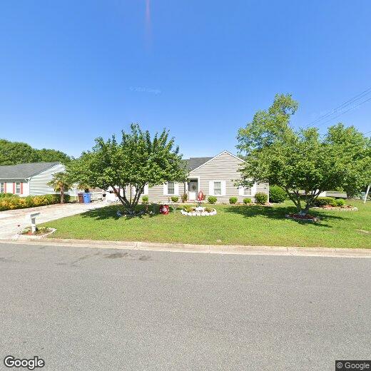 Primary Photo - 300 Creekwood Dr