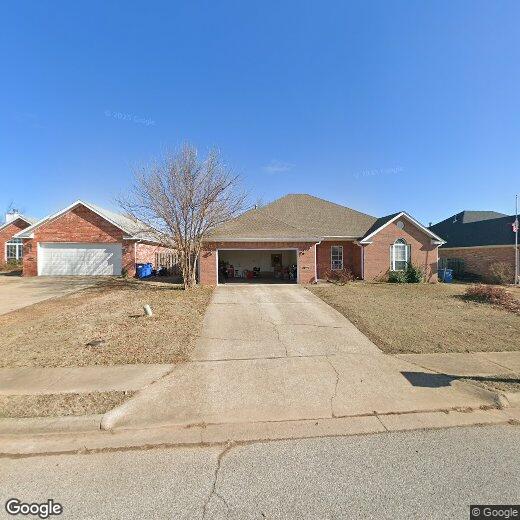 Primary Photo - 607 Picadilly St