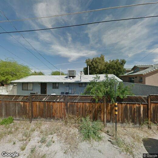 Primary Photo - 1136 E Lester St