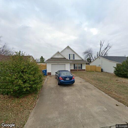 Primary Photo - Welcome to this stunning 3-bedroom, 2-bath...