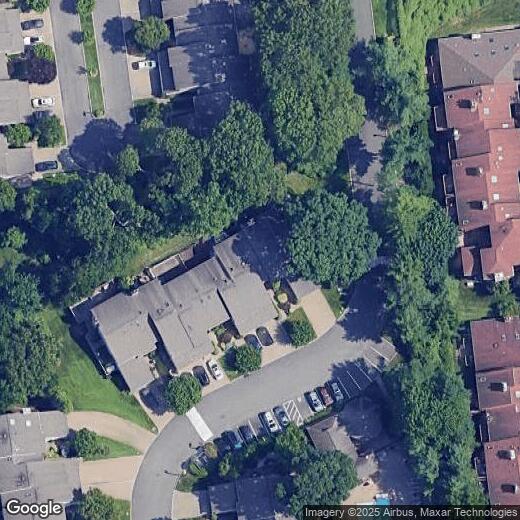 28 Maple Run Dr, Jericho, NY 11753 Condo for Rent in Jericho, NY