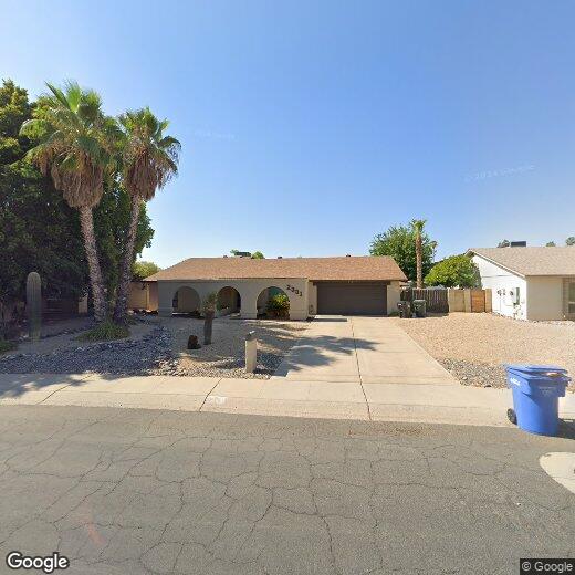 Primary Photo - 2331 E Sunnyside Dr