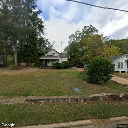 Foto principal - 108 S Farmerville St