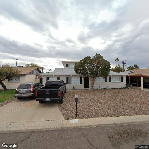 Primary Photo - 825 E Ruth Ave