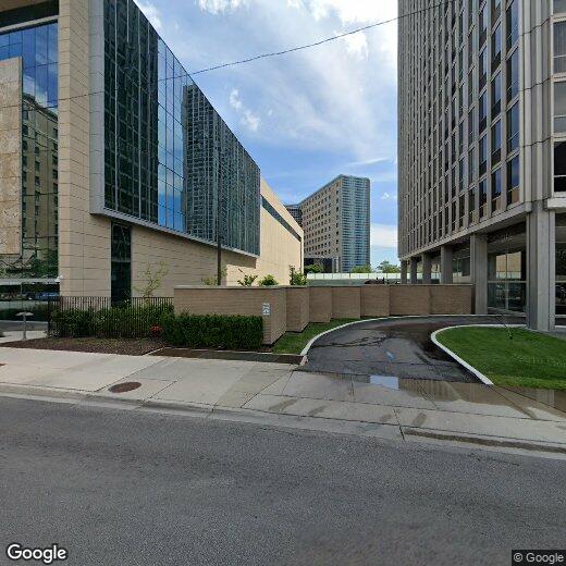 Primary Photo - 2845 N Sheridan Rd