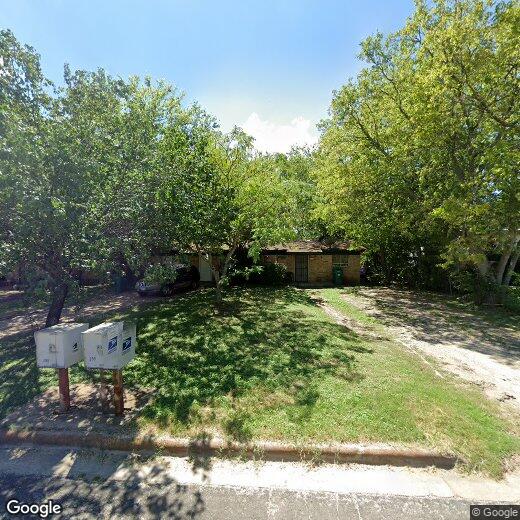 Foto principal - 206 E Valley Rd