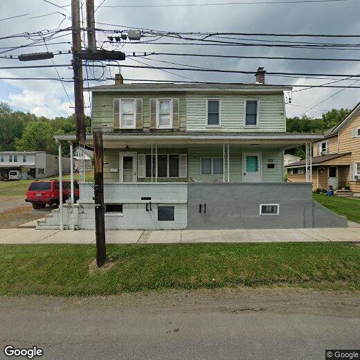 Primary Photo - 531 Railroad St