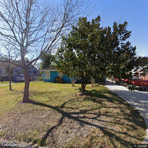 Foto principal - 6438 Pinehurst Dr