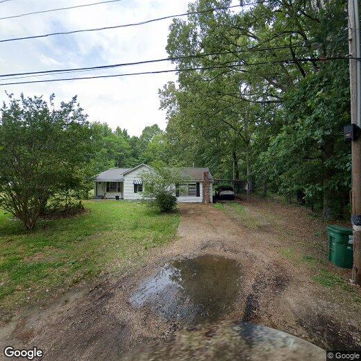 Primary Photo - 3 Bedroom 2 Full Bath Home -ALL UTILITIES ...
