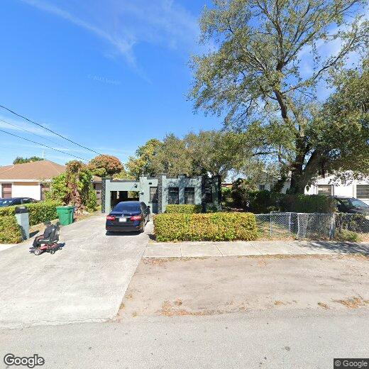 Foto principal - 3351 NW 52nd St